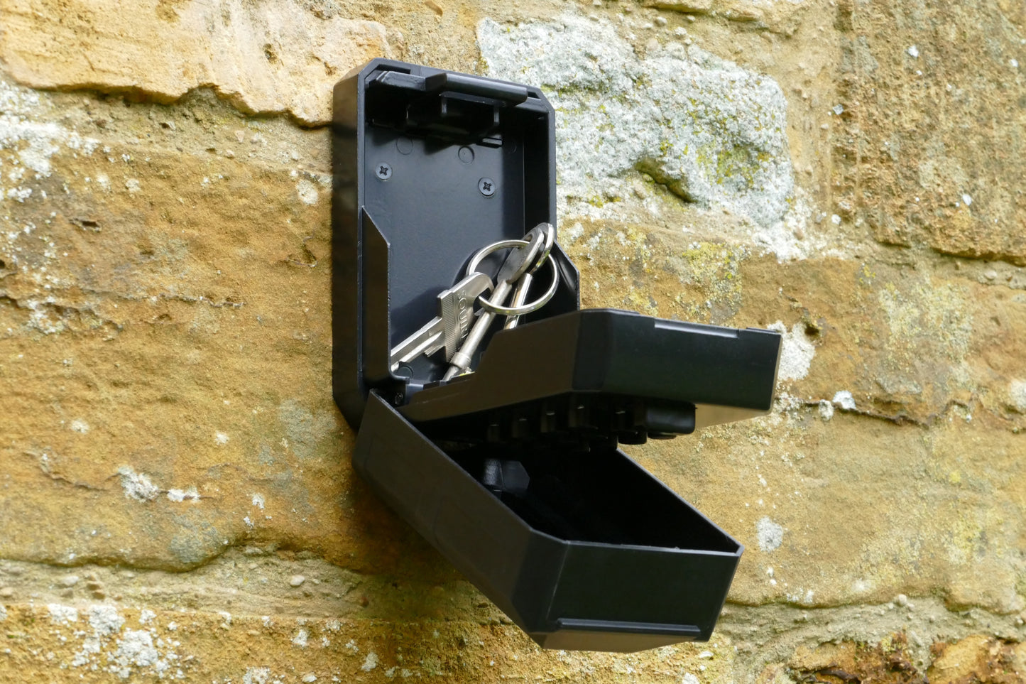 Squire Keykeep 2™ | Key Safe | PIN Key on wall in use